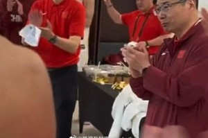 乐鱼体育登录入口-男篮1人被赞：很像黑人球员，弹速快，身体壮，会卡位，拼抢积极